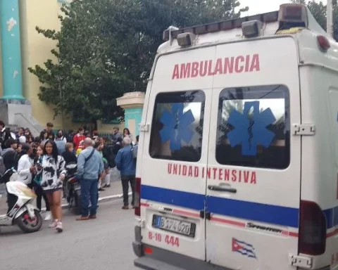 Evacuación del Instituto Preuniversitario "José Luis Dubrocq", el apsado 24 de enero