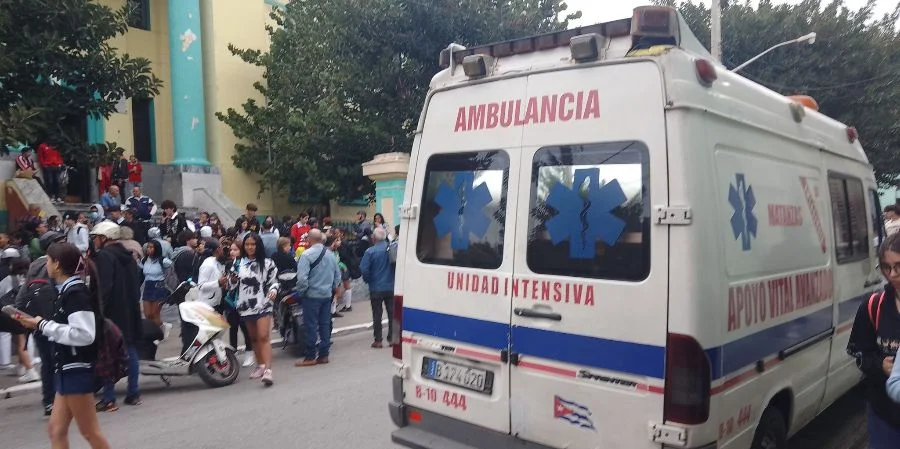 Evacuación del Instituto Preuniversitario "José Luis Dubrocq", el apsado 24 de enero