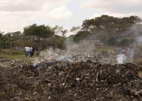 They seek to improve conditions at the San Luis garbage dump