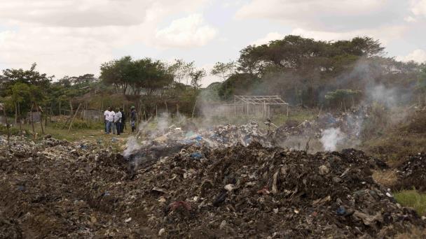 They seek to improve conditions at the San Luis garbage dump