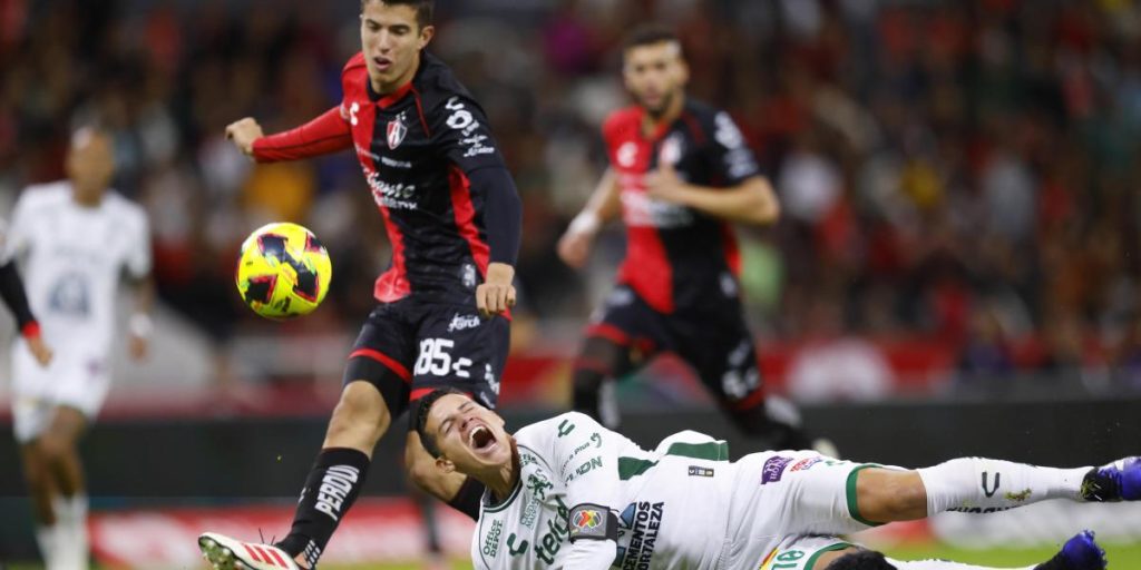 This was James Rodríguez's debut with León