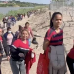 Migrantes cubanos rumbo a la frontera sur de Estados Unidos