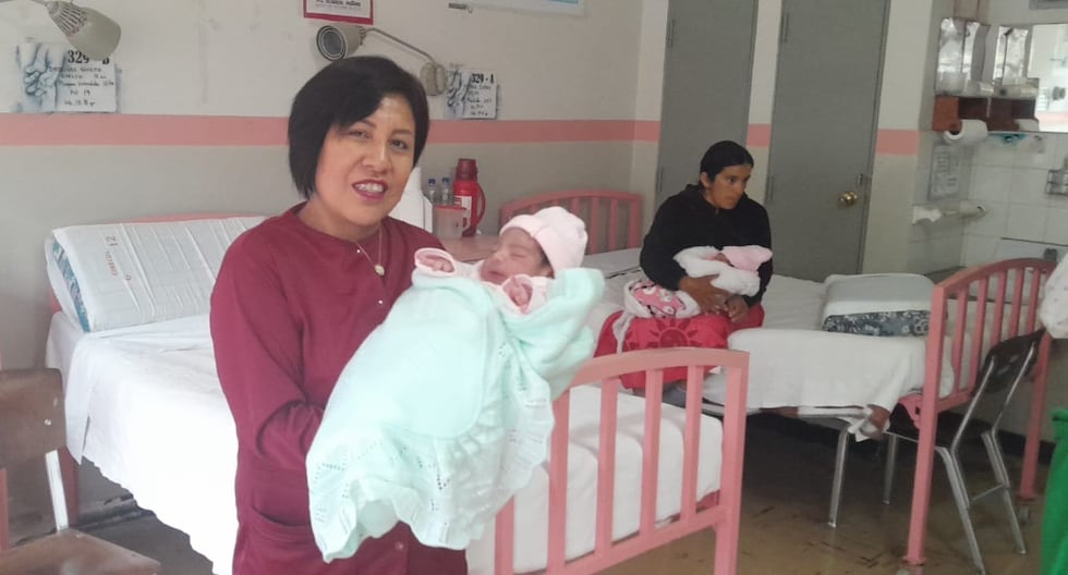 Two first-born daughters of first-time parents are born on January 1 in Tarma