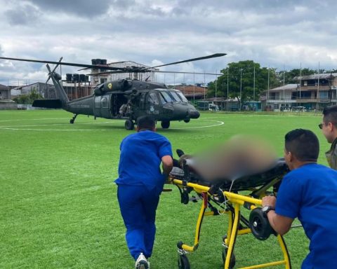 Two of the four soldiers injured by the ELN attack in Chocó are transferred to Medellín