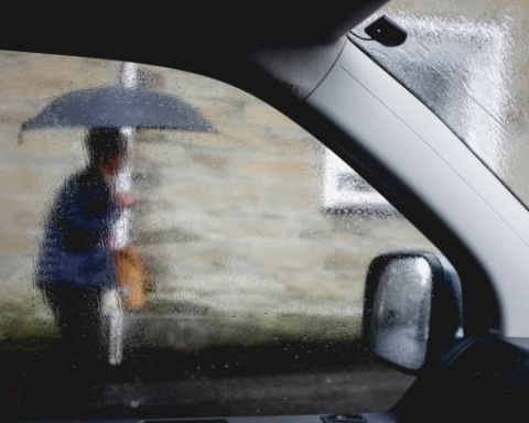 ¡Paraguas y abrigos en mano! Fin de semana con clima frío y lluvias débiles en RD