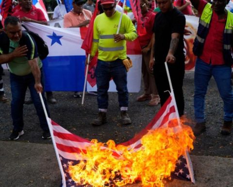 United States flags burned in Panama in rejection of Trump