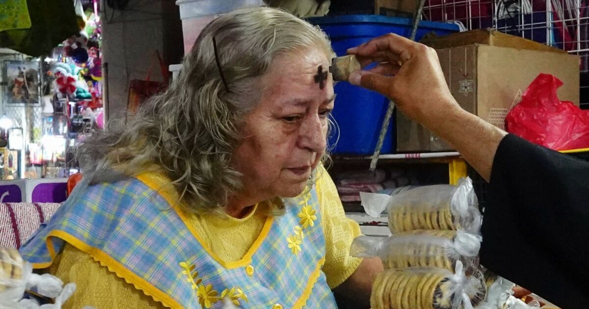 When is Ash 2025 Wednesday?