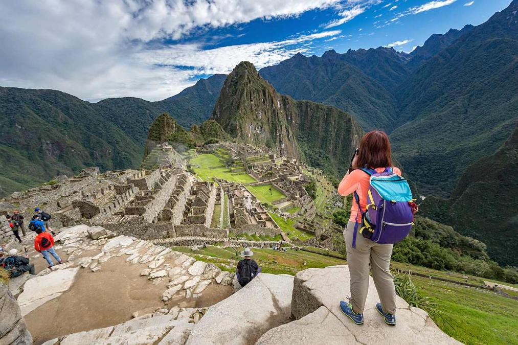 Which country sent the most tourists to Peru in 2024?