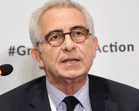 Zedillo: Mexico does not need a leader hidden in the office attached to the Presidency