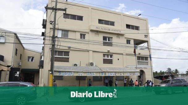 30 years against police for attempted feminicide