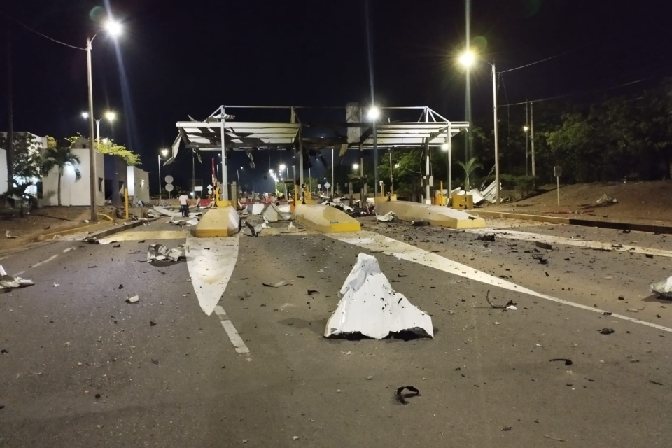 At least six people were injured in an attack on binational tolls in Cúcuta