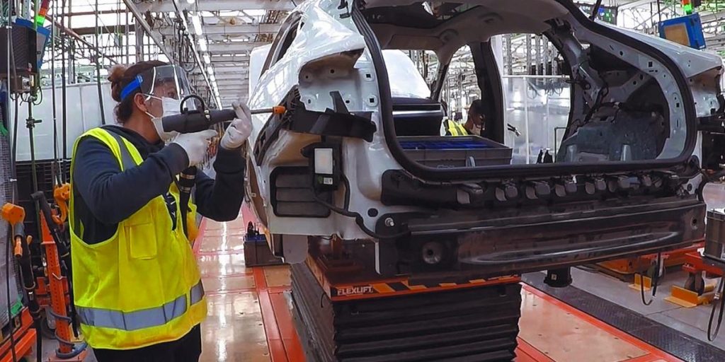 Automotive surplus of Mexico with EU Bate record