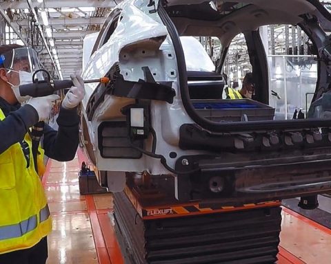 Automotive surplus of Mexico with EU Bate record
