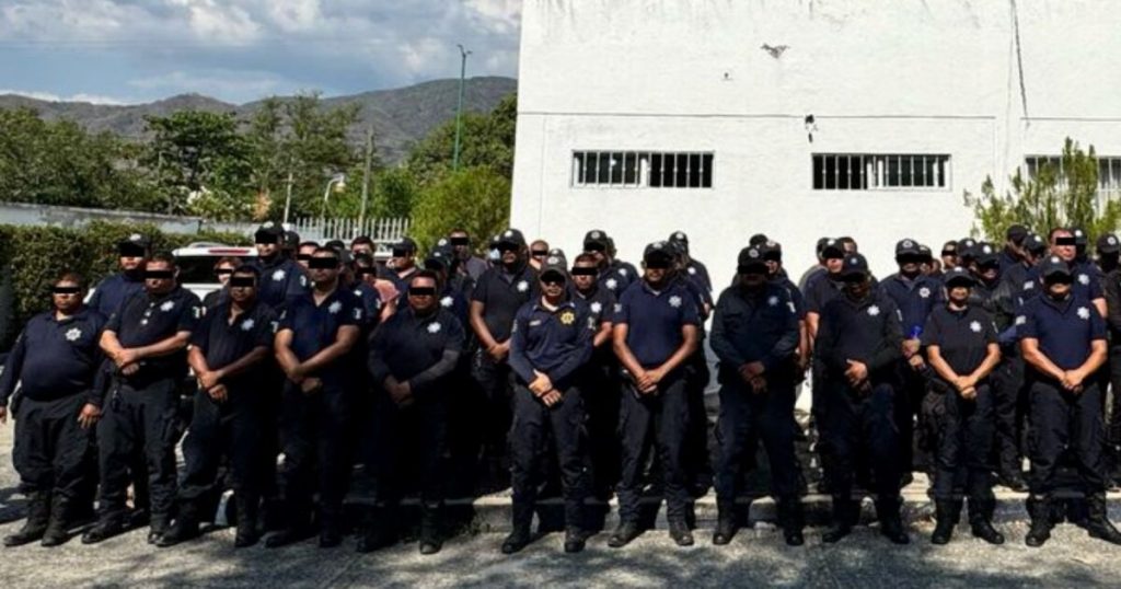 Chiapas: They stop 98 elements for not proving their position as police officers