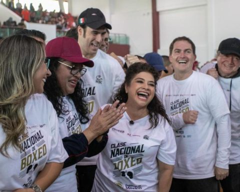 Clara Brugada heads the first "National class by boxing for peace 2025"