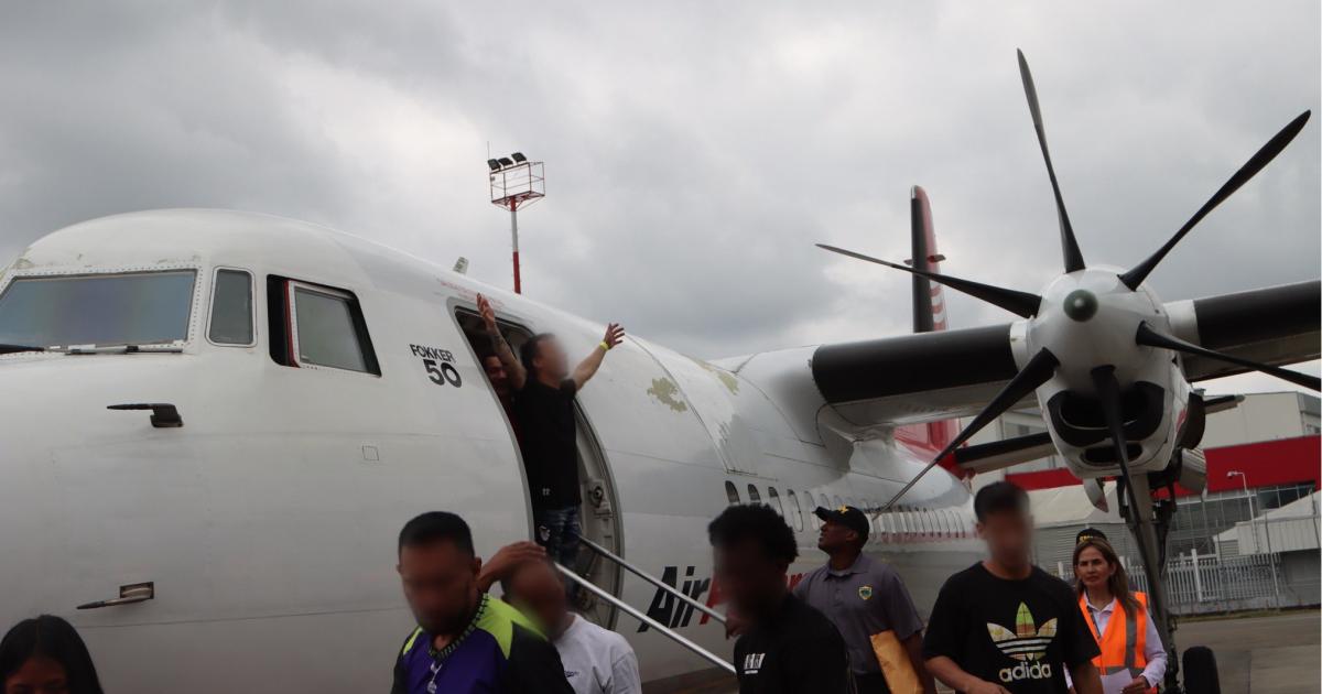 Colombians deported to Medellín denounce ill -treatment of Panamanian authorities