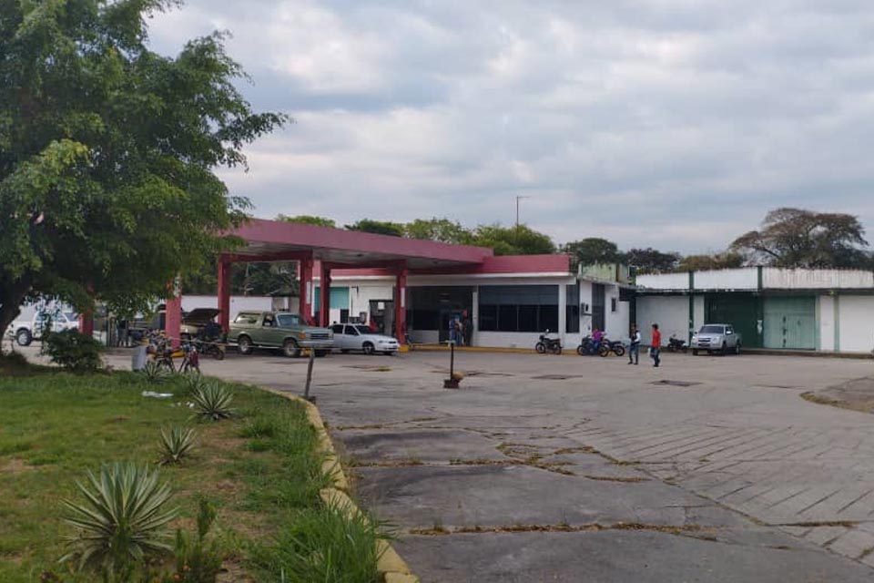 Councilor asks to investigate irregularities with gasoline office in the canton (Barinas)