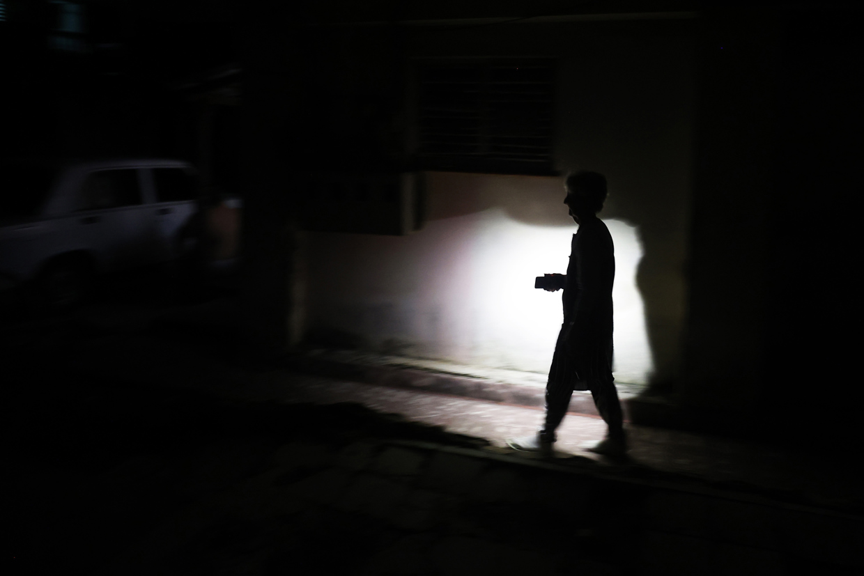 Cuba in blackout: energy crisis forces to suspend "non -essential" activities