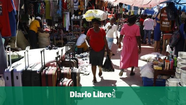 Elías Piña binational market resists disappearing