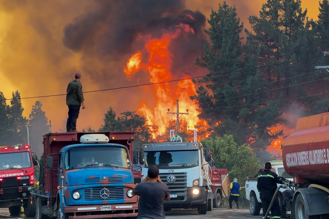 Fire in Argentine Patagonia have consumed more than 36 thousand hectares