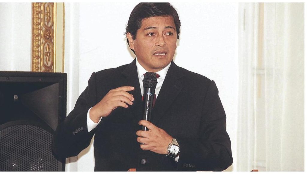 Government left the new designation of EsSalud Constantino Vila