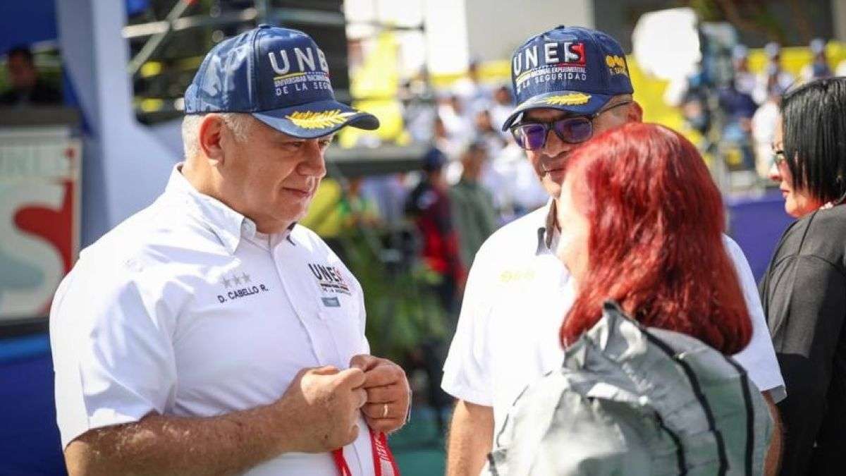 HAIR: UNES IS THE EXPRESSION OF MORAL