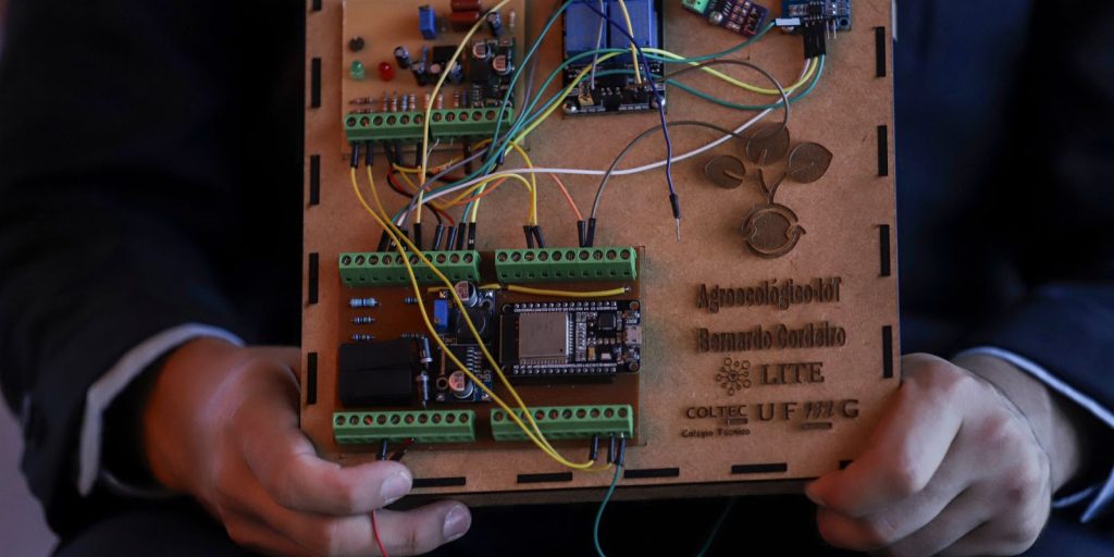 Ideals of social transformation motivated young scientists awarded