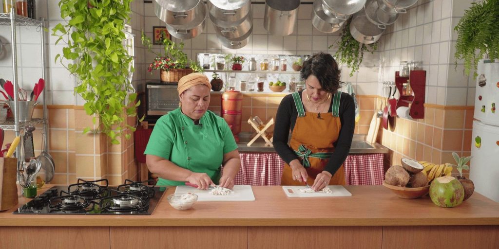 Kitchen xodó shows how to use foods that would be discarded