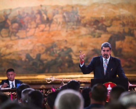 Maduro: Fascism must be crushed with the strength of humanity