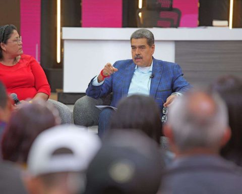 Maduro: The elections will not be used to generate violence. The Bochinche is over!