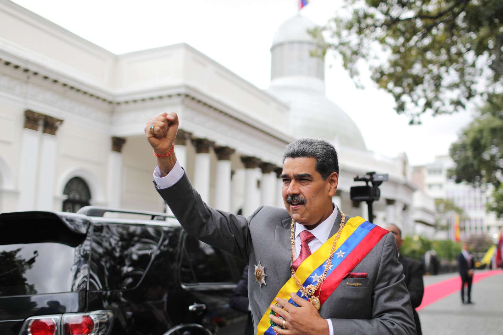 Maduro arrives at the AN to present a constitutional reform proposal