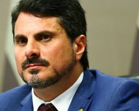 Marcos do Val and Soraya Thronicke remove candidacy from the Senate