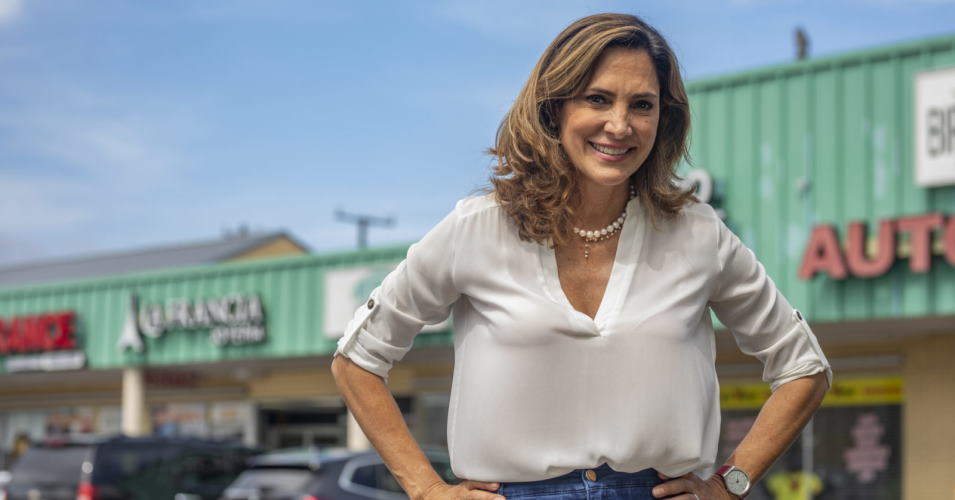 María Elvira Salazar