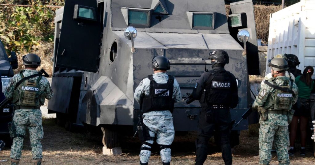 Military stops four men in Jalisco; They confiscate drugs and weapons