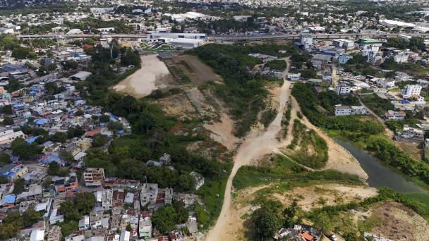 No activity under construction of Los Alcarrizos
