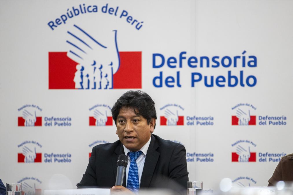 Ombudsman denies looking to benefit his sister with demand before the TC