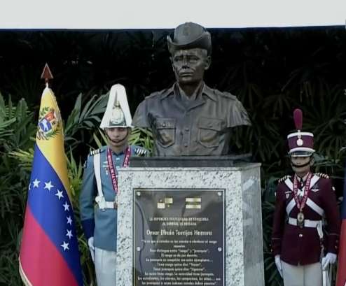 Padrino López: Omar Torrijos was the general of the poor