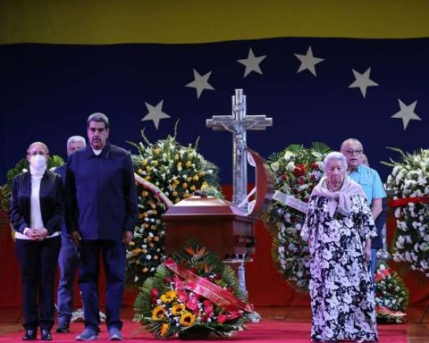 President Maduro paid posthumous tribute to Jacobo Torres
