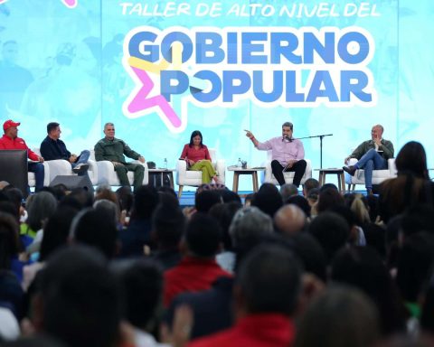 President highlights the self -government halls in communal circuits