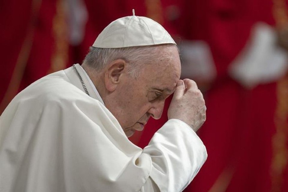 The Pope suffers respiratory crisis and is in "critical state", reports the Vatican
