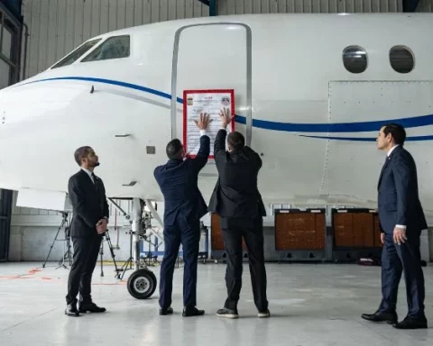 Avión venezolano confiscado por orden del Departamento de Estado de EE.UU.