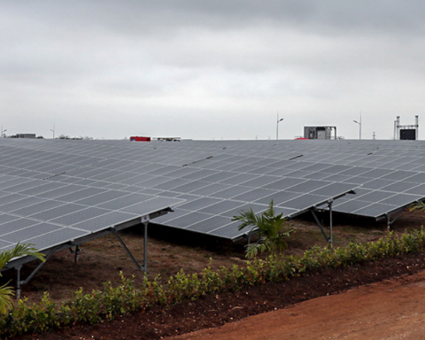 The first photovoltaic park installed by China in Cuba is connected to the national electrical system