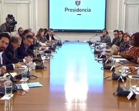 These are the ministers who already presented their protocol resignation