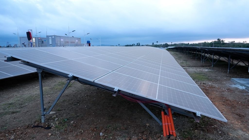 They connect first solar park of the project that seeks to stop the energy crisis in Cuba