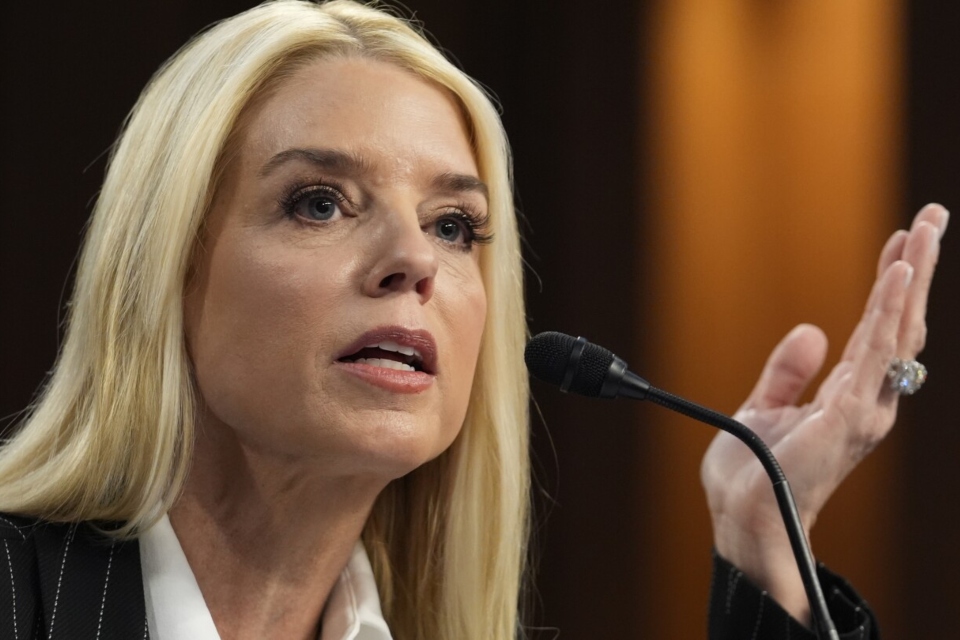 Trump government demands from New York, a "sanctuary" state of migrants