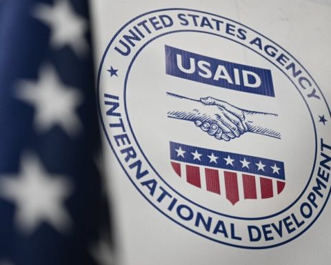 USAID licenses all its world staff