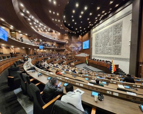 Without electoral hurry, deputies call to meet with administrative agenda