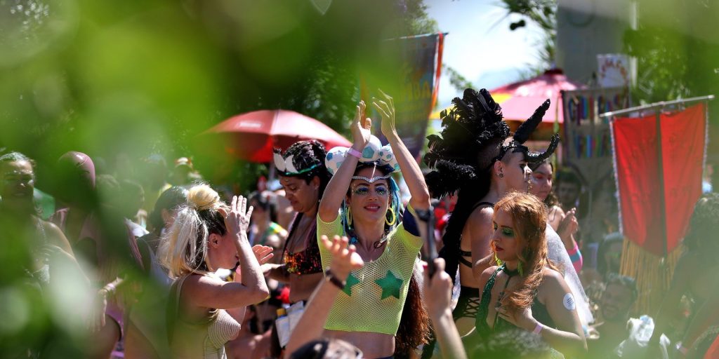 Women will receive special service during the Carnival of SP