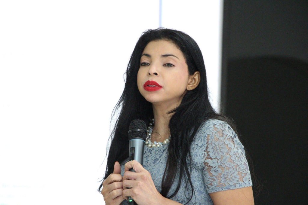 Yeni Berenice Reynoso: ¿Quién es y cuál ha sido la trayectoria de quien pudiera ser la nueva procuradora? 