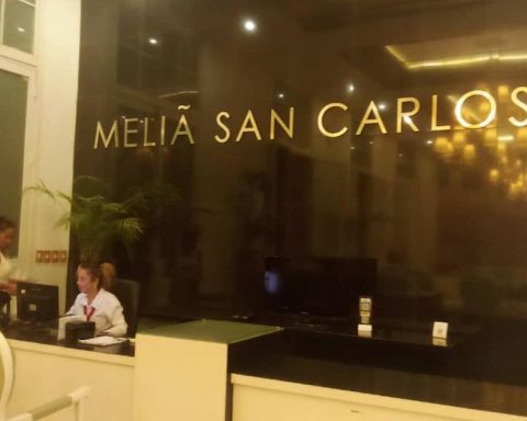 "At the Meliá San Carlos Hotel de Cienfuegos can spend a week without a single tourist appearing"